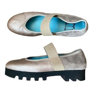 Thierry Rabotin excellent condition size EU 38 in Metallic gold-silver tan hues